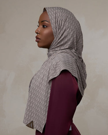 Icon Monogram Hoofddoek, Earthen Taupe